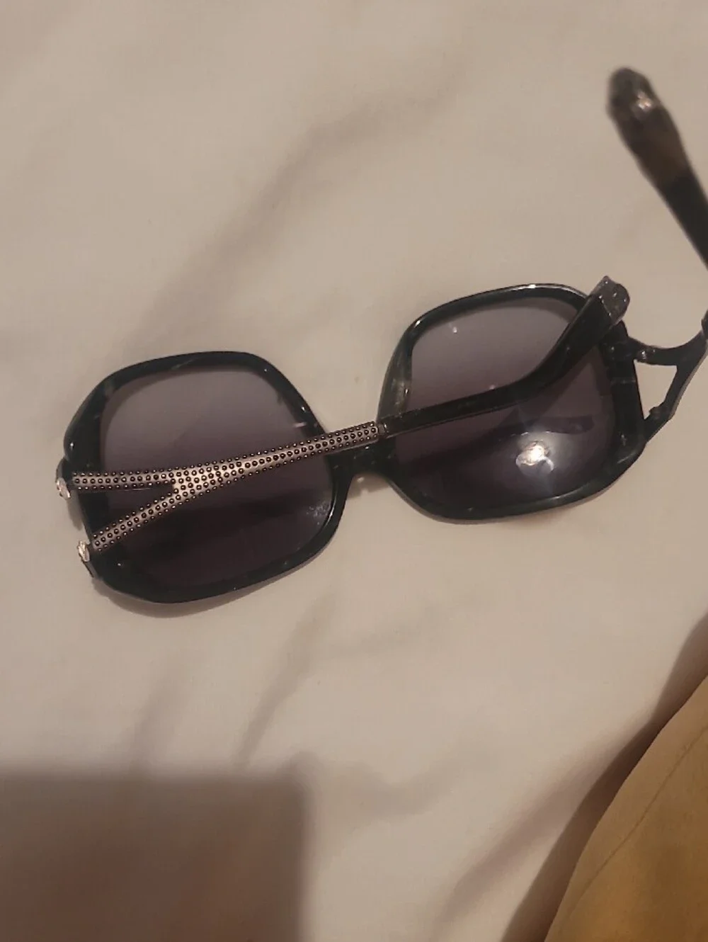 Rock & Republic Black Sunglasses with Gradient Gray Lenses
